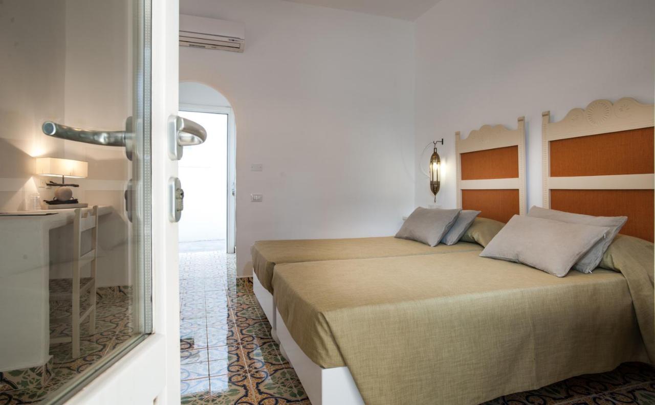 Mari Del Sud Resort ヴルカーノ エクステリア 写真